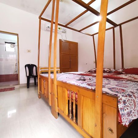 Kaithakuzhi Home Stay Варкала Экстерьер фото